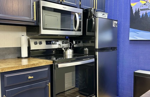 Angel Fire Condo | Only 2 Blocks from Resort Base! 2b-2ba-Fully Remodeled! 🚲