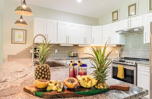 Orchidlands Estates House | Orchid Isle Pool Paradise- Private Hawaiian Estate w/Pool and Air Conditioning!