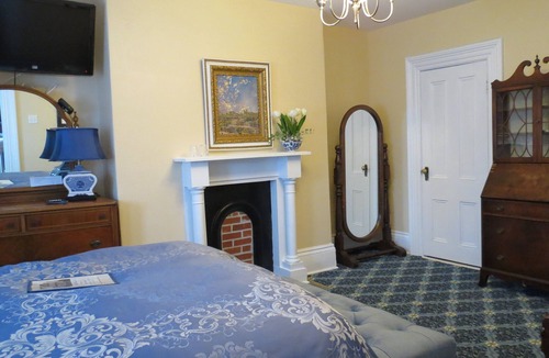 Downtown St. John's Bed & Breakfast | Outstanding downtown and harbour views. Breakfast Included May 1 to October 15th