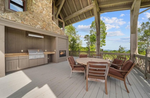 Linville House | Overlook at Wilderness Trail