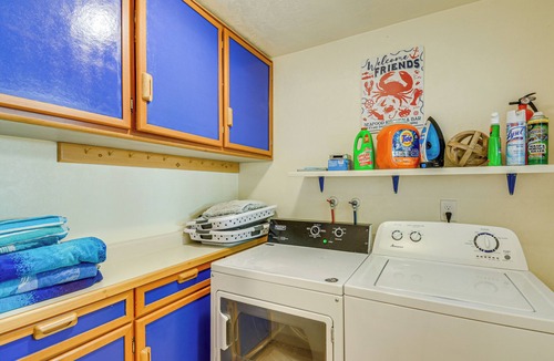 Potlatch Cottage | Oyster Haven: Private Oyster Beach W/kayaks