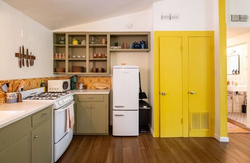 Clarksville Cottage | Palma Plaza Unit C