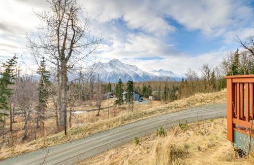 Butte House | Panoramic Mtn Views: 5-Acre Escape in Palmer!