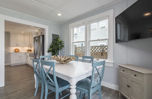 Point Judith House | Panoramic Ocean Views - Close to Local Favorite Restuarants