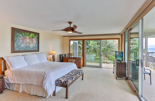 Napili House | Panoramic Oceanfront Townhome in Napili