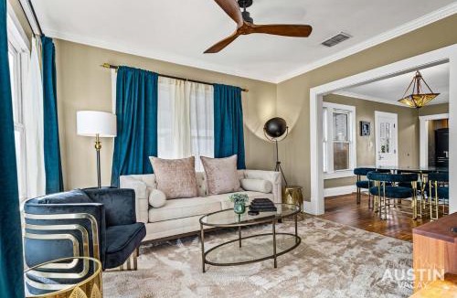 Swede Hill House | Patio 4BR 3.5BA, Pet-Friendly East Austin Near I-35 and Rainey By Austin Vacay
