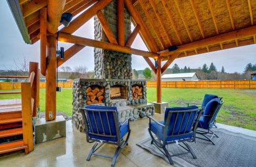 Forks Apartment | Pavilion w/Hot Tub! ‘Trybett Cabin 2’ in Forks