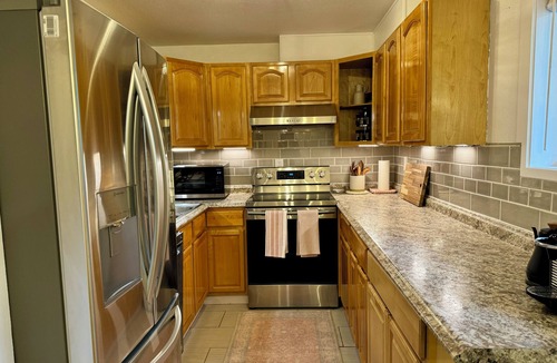 South Addition House | Peaceful 7BR Gathering House in Anchorage - Sauna - Perfect for group getaways
