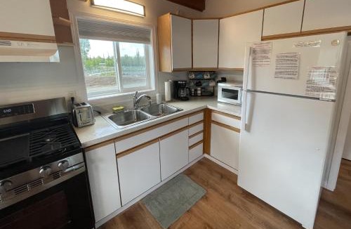 Kalifornsky House | Peaceful Acres Cabin 4 - Get-N-Away