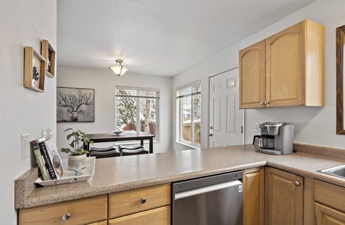 Scenic Foothills House | Peaceful Anchorage Retreat with Mountain Views