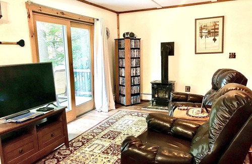 Rome Cabin | Peaceful,. Lakeside Log Cabin on Long Pond, Belgrade Lakes Region, Rome, Maine