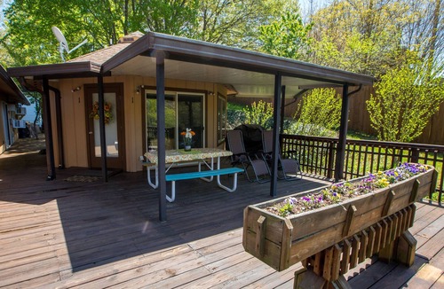 Asheville Apartment | Peaceful scenery only minutes away from downtown Asheville