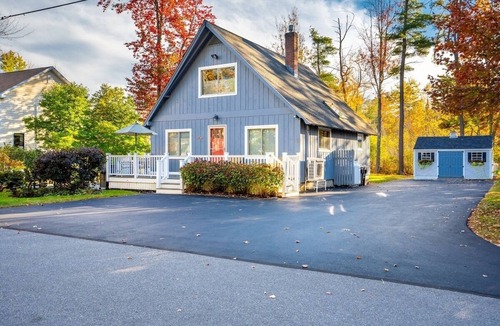 Ocean Park House | Peaceful & Updated Ocean Park 3BR, 2-Bath Beach Cottage