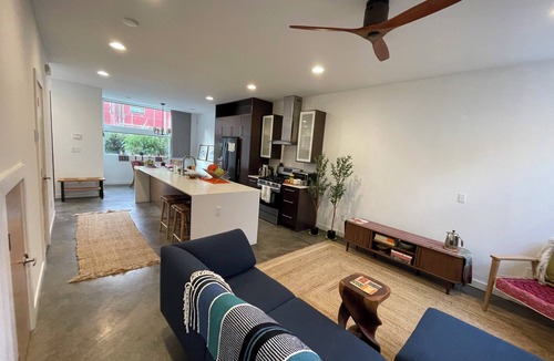North Beacon Hill House | Peaceful urban oasis close to Downtown, stadiums and public transit