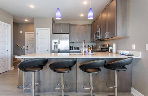 Dillon Condo | Penthouse Ski Retreat |Breathtaking Lake & Mountain Views |Fireplace |Garage |Shuttle to 6 Resorts