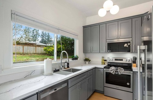 Eastgate House | Perch - 3BR Bellevue Comfort: Parking + Pet Friendly