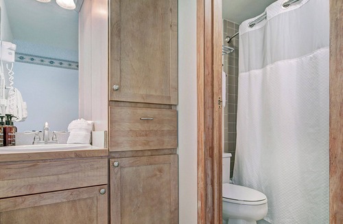 Copper Mountain Village Hotel | Perfect Hotel Room For A Mountain Getaway! VS436H
