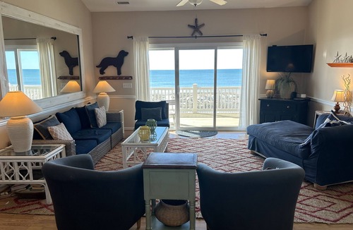 Emerald Isle Cottage | Perfect Oceanfront Cottage With Private Pool: Sea Glass