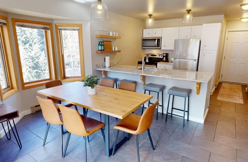 Mountain House Condo | Pet Friendly End Unit! On River Trail! Walk to Festivals, Shops, Dining