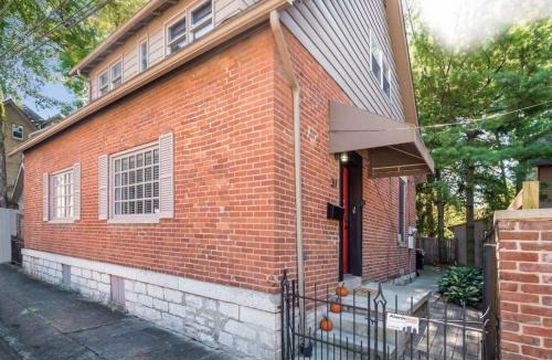 German Village House | Pet-Friendly German Village Haus Wifi Walkable