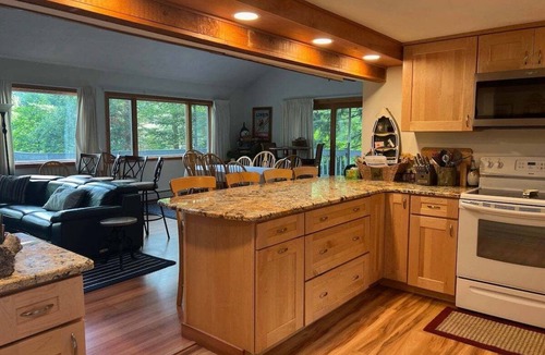 Campton House | Pet Friendly Private Waterfront home, Estates