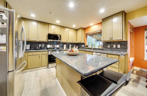 SeaTac House | Pet-Friendly SeaTac Retreat 6 Mi to Puget Sound!