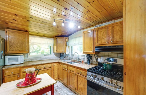 Newport House | Pets Welcome! Lakefront Retreat w/Dock in Newport