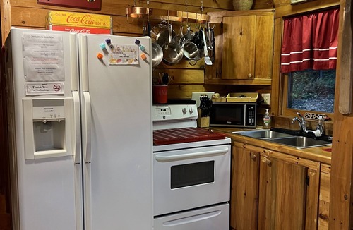 Candler Cabin | Pine Ridge Chalet- Fall is here! WNC is Ready for You!