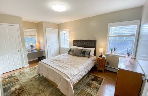 Pittsfield Bed & Breakfast | Pine Tree Trail Lodge