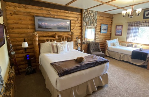 Wasilla Bed & Breakfast | Pioneer Ridge B&B Inn