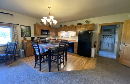 Wasilla Bed & Breakfast | Pioneer Ridge B&B Inn