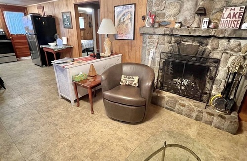Sebago Villa | Placyd Pines Limit 8 4 Bedroom Cottage by RedAwning