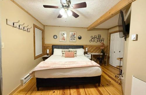 Mill Ridge House | Plentiful Porches - Hot Tub - King Bed - Views