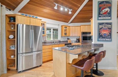 Blaine House | Point Whitehorn Cottage