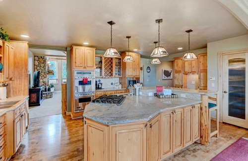Tabernash House | Pole Creek Luxury Home On Golf Course I Hot Tub I Views I Best Price I Discounted Attractions