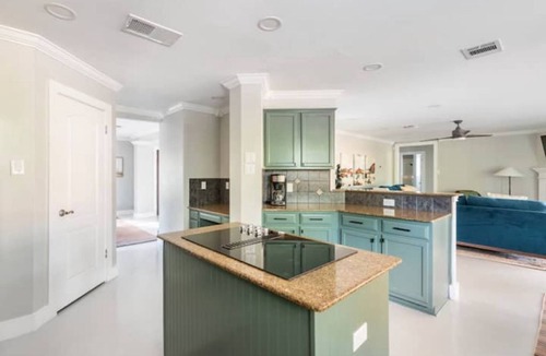 Deer Park At Maple Run House | Pool-Hot Tub-Putting Green-Arcade-Oasis