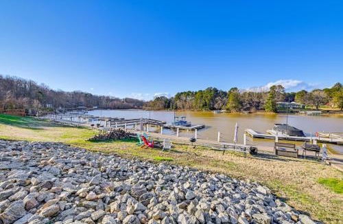Sherrills Ford House | Pool & Lake Access! Sherrills Ford Tiny Home