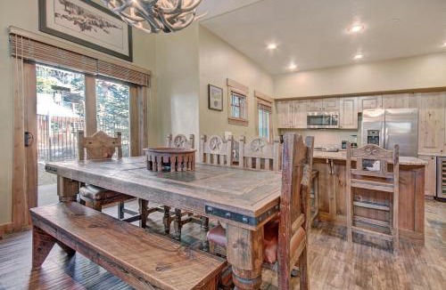 Breckenridge House | Premier 2-Story Townhome Minutes from Winter Activities