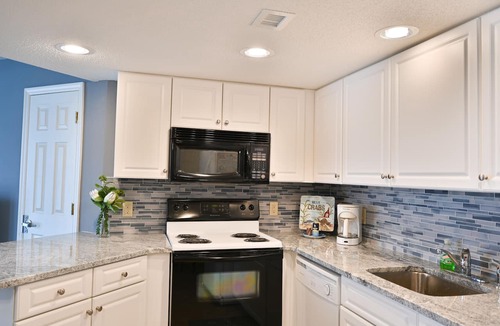 Myrtle Beach Condo | Pristine Condo Magnificent Ocean View, Lots of Upgrade, 11th Floor