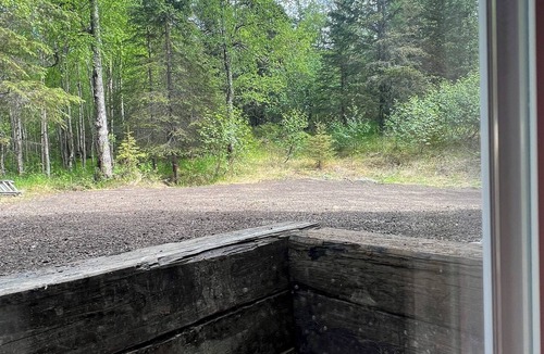 Basher Apartment | Private 1 bedroom Mountain Retreat in Anchorage. Wildlife, Trails & Adventure
