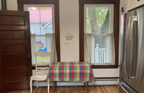 Freeport House | Private 1st Floor Studio in Victorian Home - Steps to LL Bean, Downtown Freeport