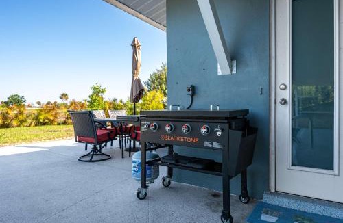 Oakland Hills House | Private 3BR Pool House in Quiet Golf Community