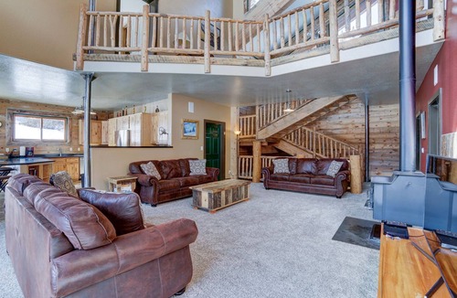 Dolores House | Private 48 Acre Riverfront Lodge Surrounded by Beautiful National Forest!