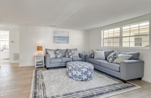 Siesta Key Villa | Private Beach Retreat on Siesta Key! Bright Villa
