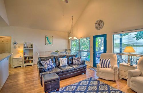 Log Cabin House | Private Dock & Fire Pit: Cedar Creek Lake Home