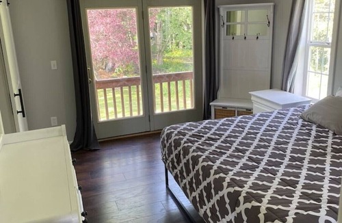Marietta-Alderwood House | Private Group Lodge near Bellingham weddings and retreats