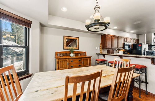 Warrior's Mark Ski Chalet | Private Hot Tub | Main St/Bike Trails