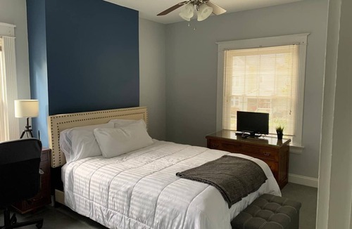Norwood House | Private room 2 perfect for traveling professionals