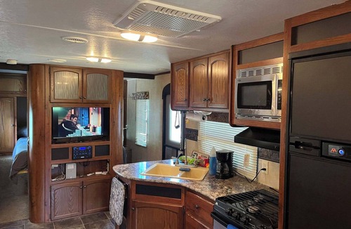 Cedar Bluff House | Private Waterfront Camper with Dock and Boat Ramp on Weiss Lake