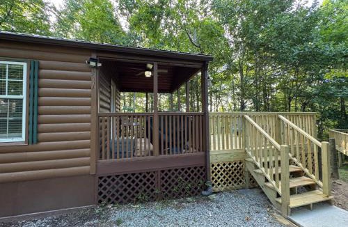 Boone House | Private Wooded Setting, Pet Friendly, Fenced Yard